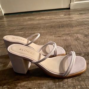 Brand new Alohas sandals with original box and dust bag.